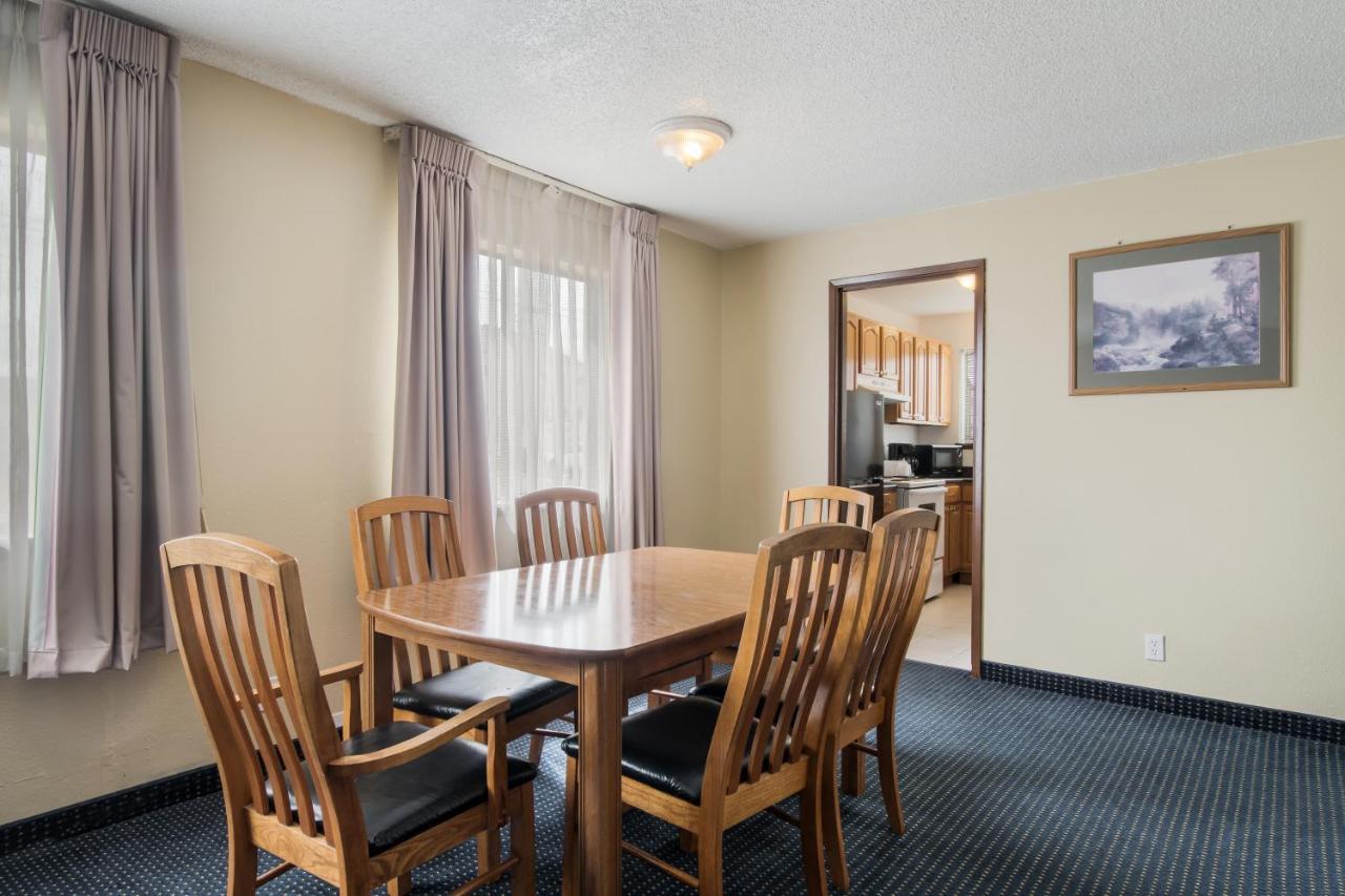 Econo Lodge Inn & Suites Hoquiam Eksteriør bilde