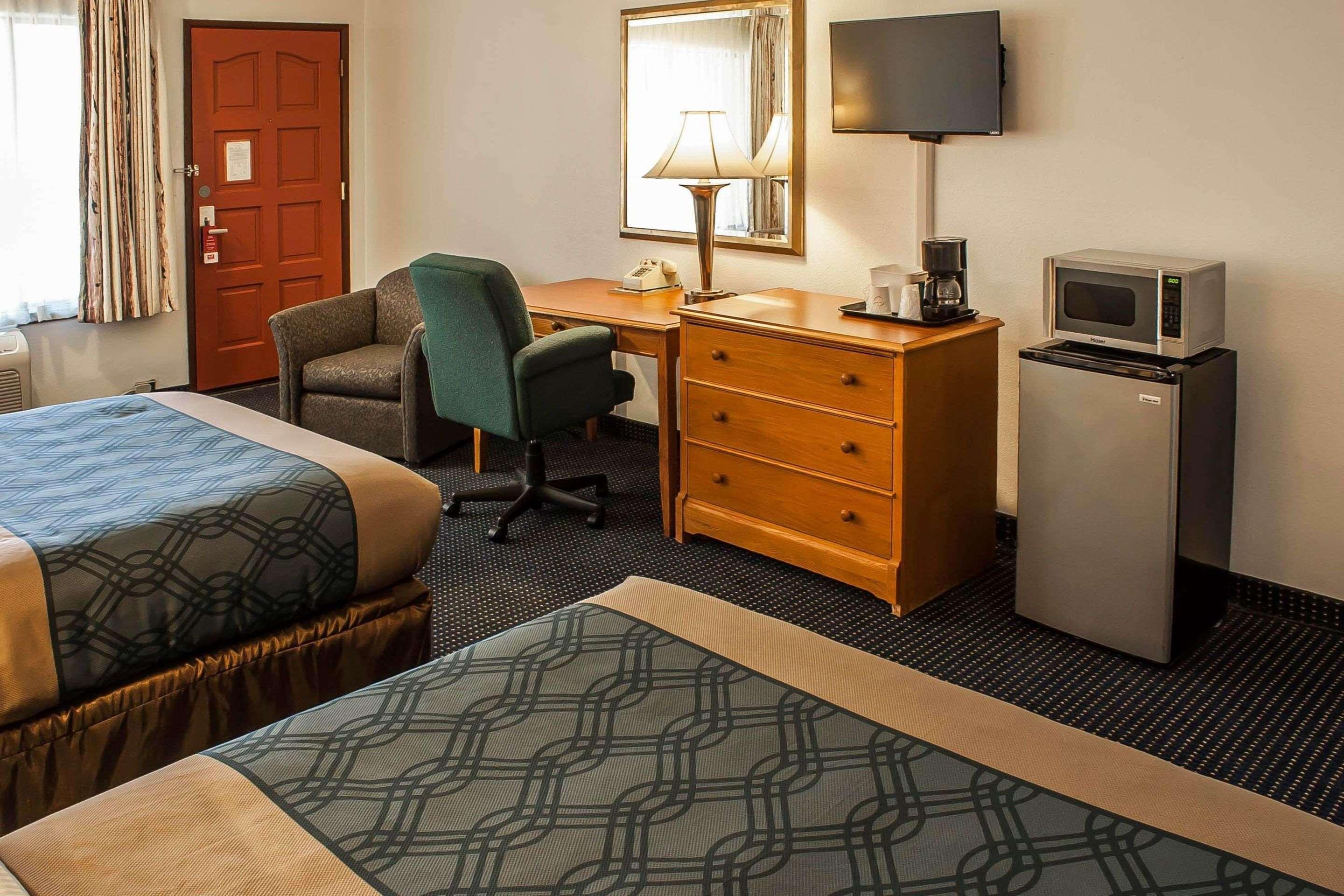 Econo Lodge Inn & Suites Hoquiam Eksteriør bilde