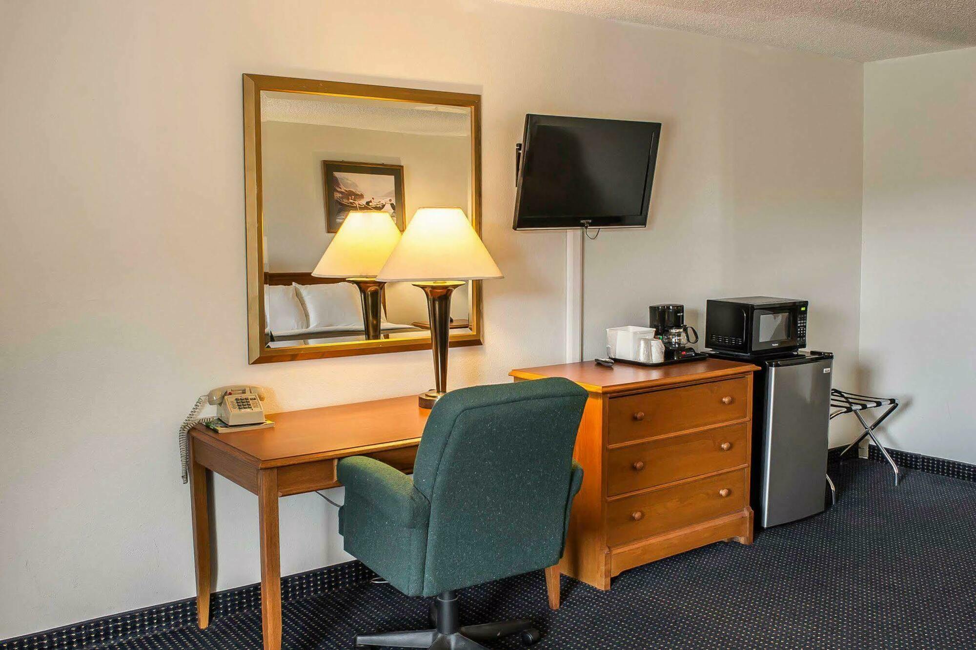 Econo Lodge Inn & Suites Hoquiam Eksteriør bilde